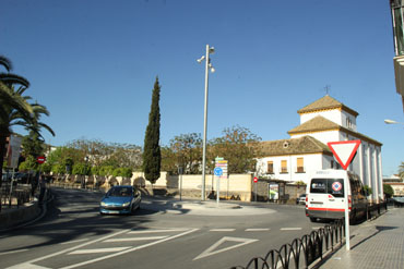 rotonda glorieta carretera santuario araceli lucena